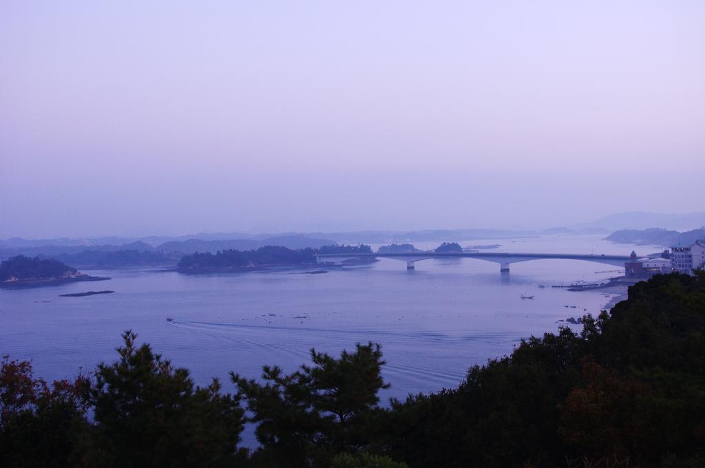 Отель Misakitei Kami Amakusa Экстерьер фото