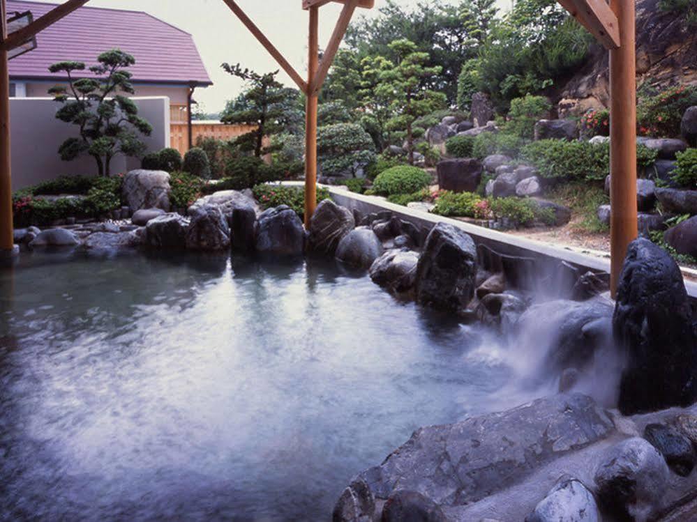 Отель Misakitei Kami Amakusa Экстерьер фото